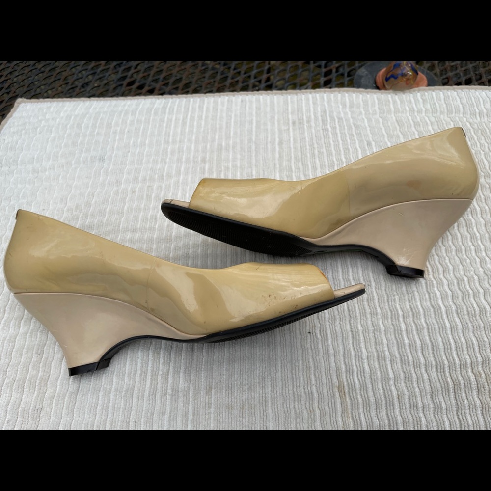 Easy Spirit peep toe shoes
